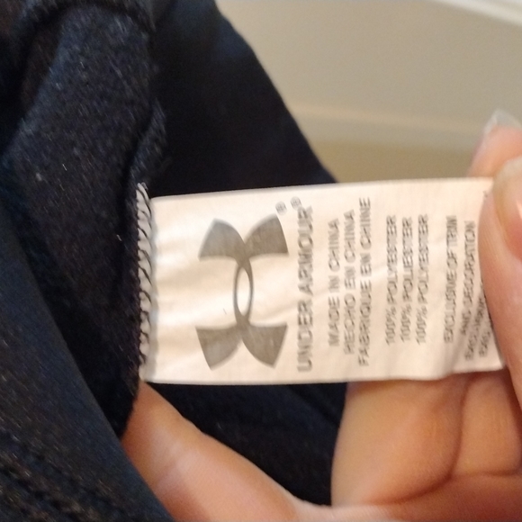 18M Under Armour Pullover - Picture 3 of 5